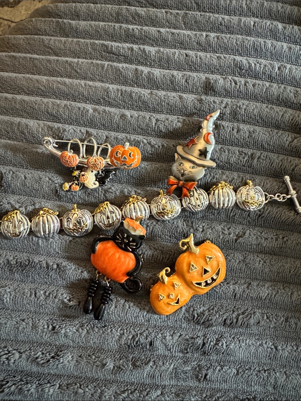Halloween jewelry lot